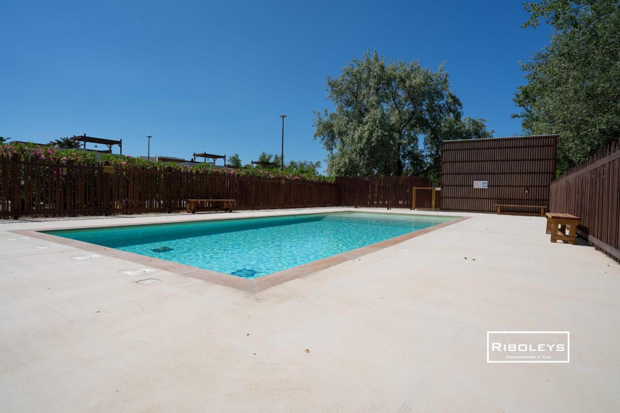 Villa T3 Climatisee En Residence Avec Piscine Vias Buitenkant foto